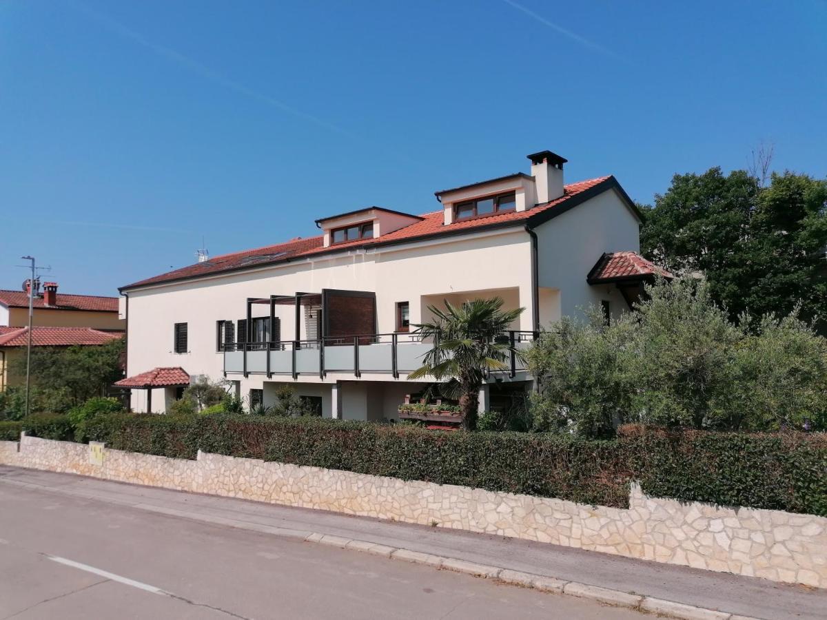 Apartment Jasna Πόρετς Εξωτερικό φωτογραφία