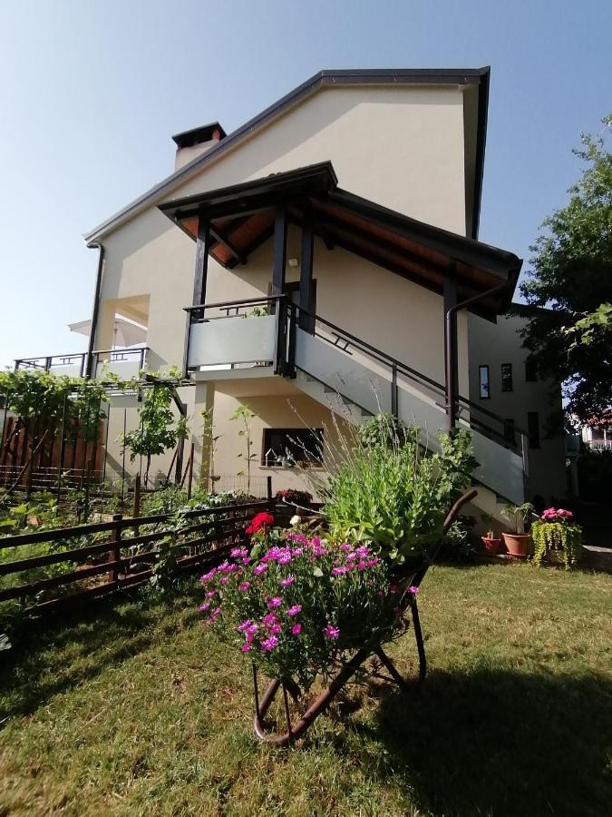 Apartment Jasna Πόρετς Εξωτερικό φωτογραφία